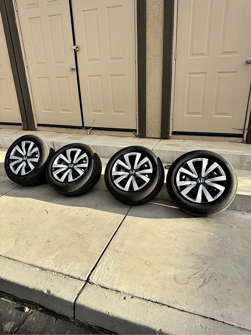 Honda OEM Honda Civic 2016-2019 16-Inch Wheel Cover / Hubcap OEM Civic 2016-2019